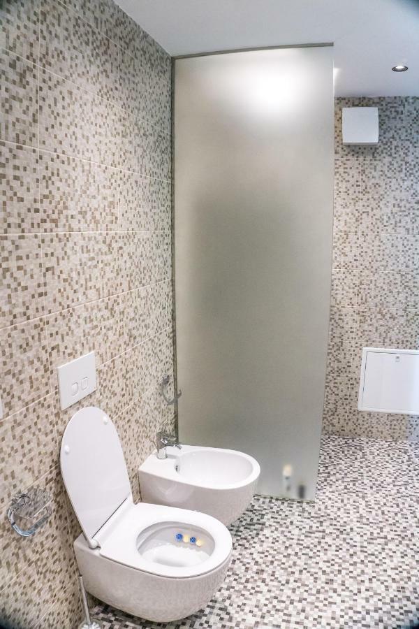 Venere Tirana Suite Exterior foto